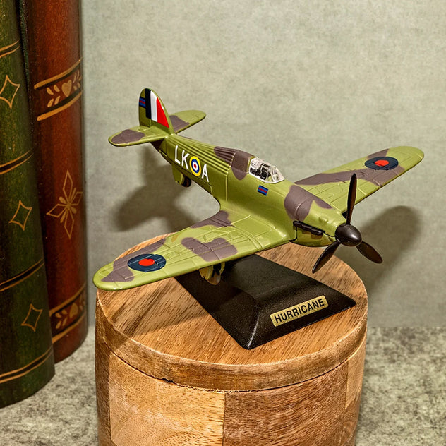 Motormax RAF Hawker Hurricane 1:100 Scale Diecast Model Aircraft