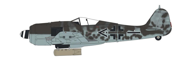 Focke-Wulf Fw190A-8, WNr.171189, Black <<+-, Gruppenkommandeur, Major Karl Kennel, Stab II./SG2, Kummer, Bohemia, May 1945. (A)