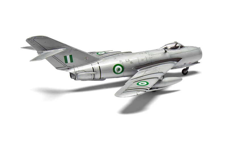 Mikoyan-Gurevich Mig-17F 'Fresco' Gosudarstvenny Nauchno-spytatel 'ny Krasnoznamenny Istitut Voyenno-Vozdushnye, Sily, Union of Soviet Socialist Republics, 1970s. (B)