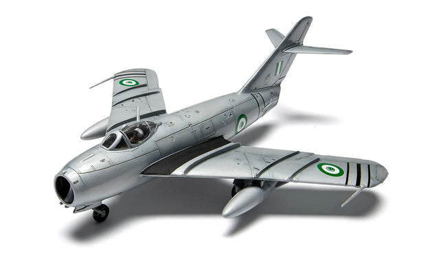 Airfix Mikoyan-Gurevich MiG-17F 'Fresco' 1:72 Plastic Model Kit