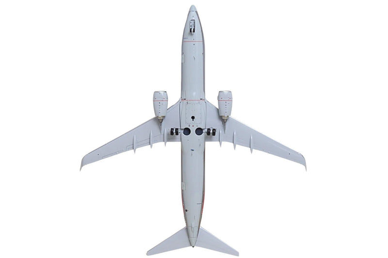 Gemini Jets American Airlines B737-800W 'Silverbird' 1/100 Diecast Model Aircraft - G1AA001