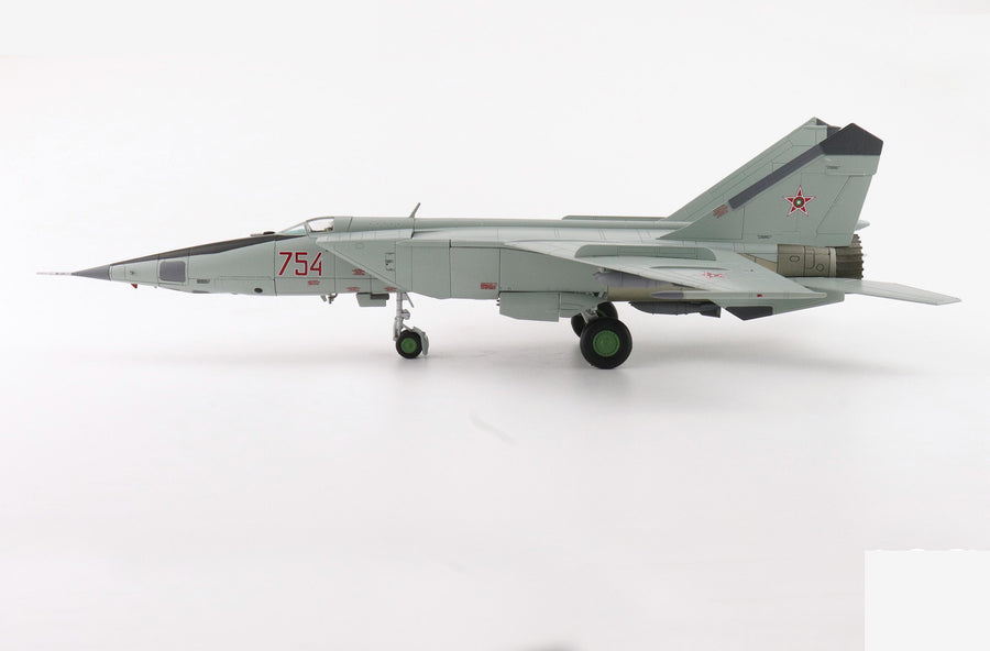Hobby Master HA5653 MiG-25RBT 754 Bulgarian Air Force 1:72 Diecast Model Aircraft