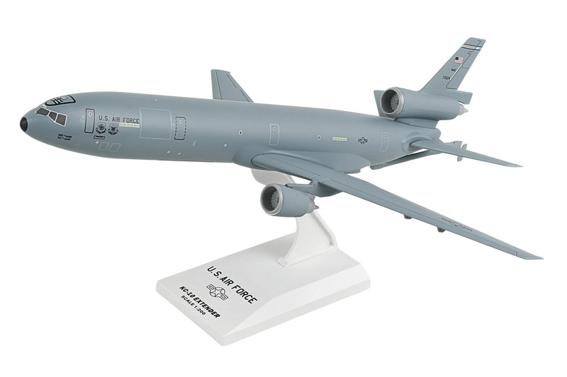 Skymarks USAF KC-10 Extender McGuire AFB 1:200 Plastic Model Aircraft - SKR534