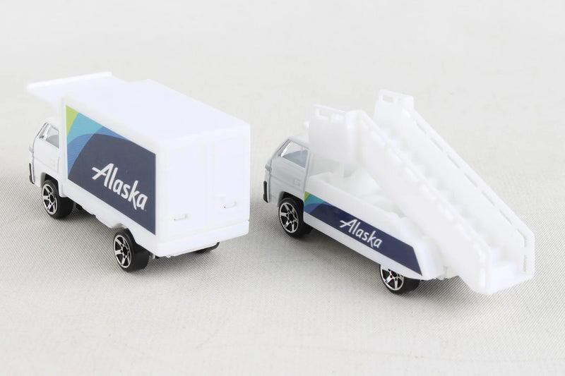 Daron Alaska Airlines Boeing 737 Diecast Model Aircraft Airport Playset