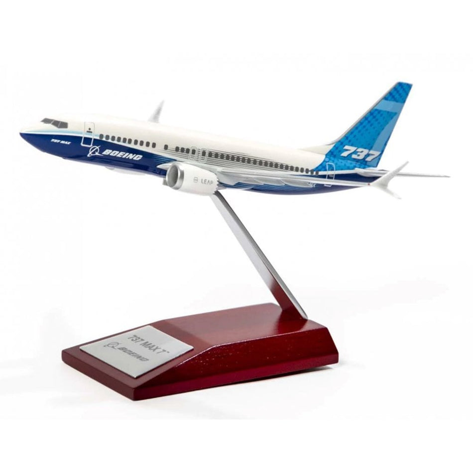 Boeing 737 Max 7 Plastic Model - Scale 1:200