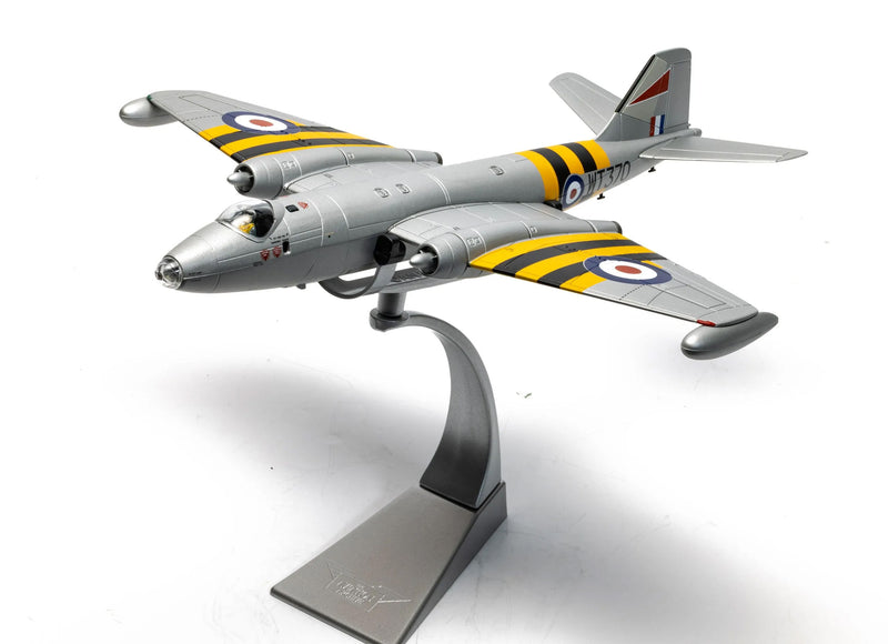 Corgi English Electric Canberra B.6 1:72 Diecast Model Aircraft - AA34711