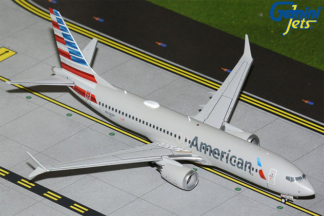 Gemini Jets American Airlines Boeing 737 Max 8 1:200 Diecast Model Aircraft N326RP G2AAL1413