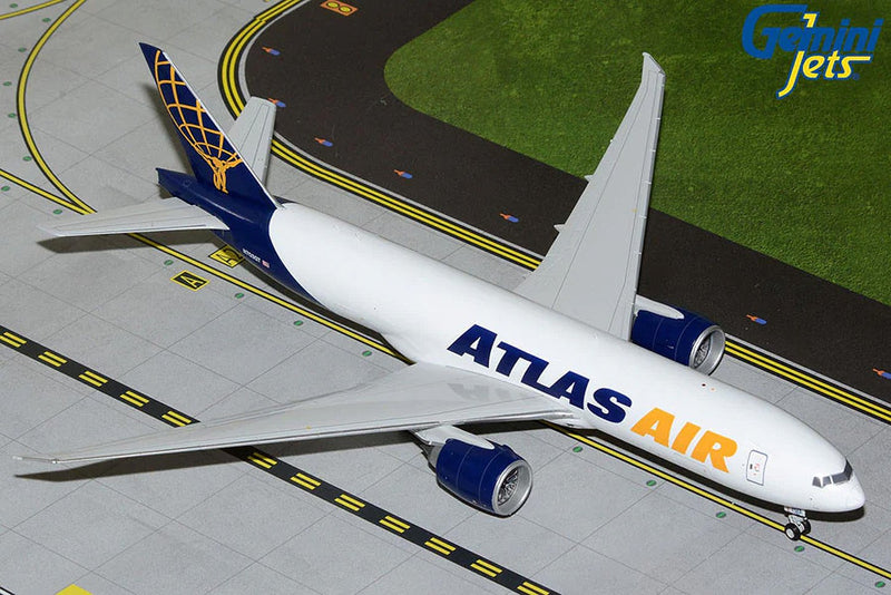 Gemini Jets Atlas Air B777-200LRF N703GT Diecast - N703GT - 1/200 - G2GTI1382