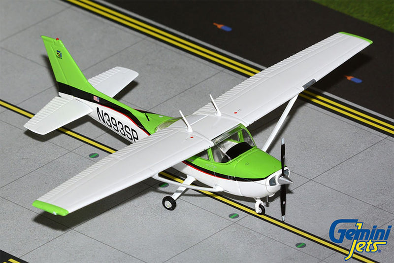 Gemini Jets Cessna 172S Skyhawk Diecast - N393SP - 1/72