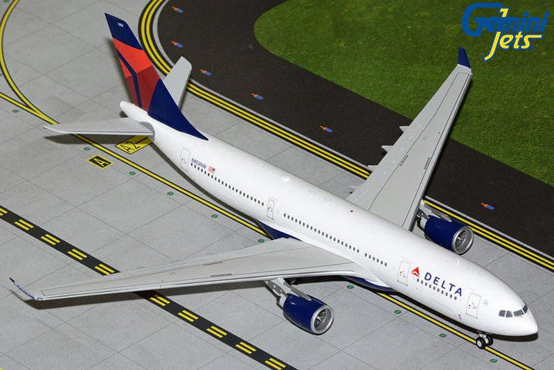Gemini Jets Delta Airbus A330-200 ' Diecast - N852NW - 1/200 - G2DAL1118