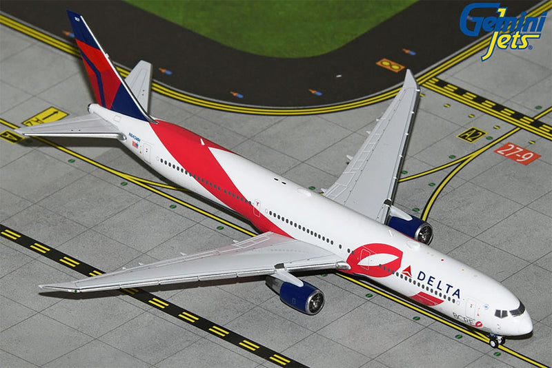Gemini Jets Delta Airlines Boeing 767-400ER Pink Livery Diecast - N845MH - 1/400 - GJDAL2154