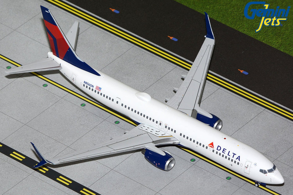 Gemini Jets Delta Boeing 737-900ER Diecast - N856DN - 1/200 - G2DAL1115