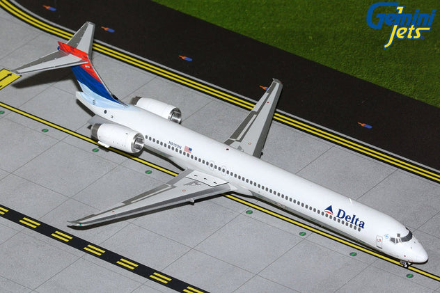 Gemini Jets Delta MD-90 Colours In Motion 1:200 Diecast Model Aircraft - N910DN - G2DAL818