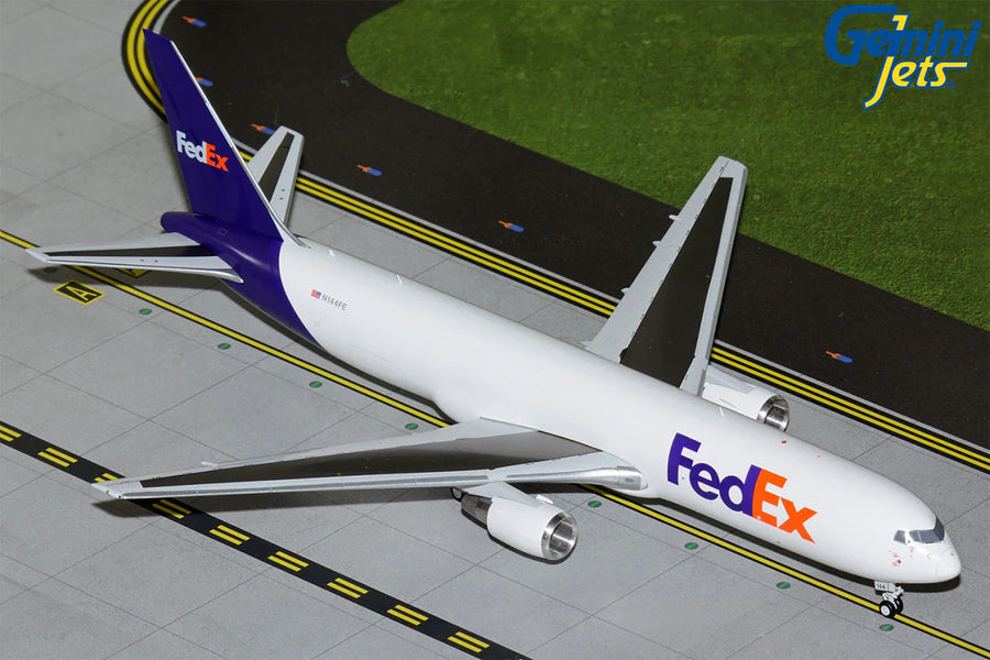Gemini Jets FedEx Boeing 767-300ERF N144FE 1:200 Diecast Model Aircraft G2FDX1377