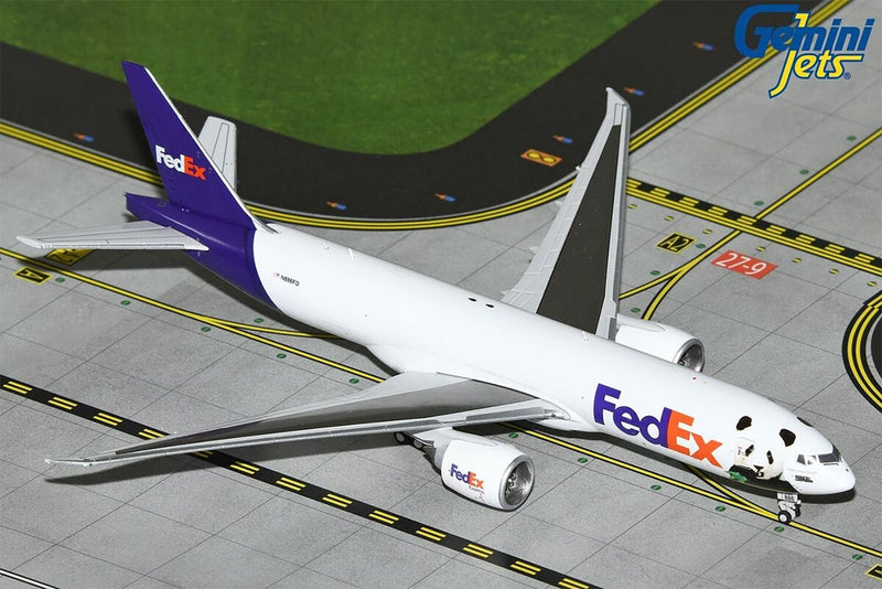 Gemini Jets Fed-Ex Express B777F "Fedex Panda Express" Diecast - N886FD - 1/400 - GJFDX2263