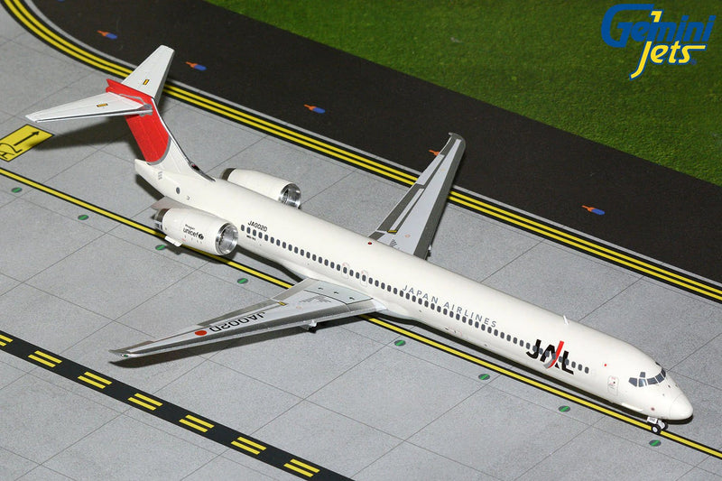 Gemini Jets Japan Airlines MD-90 Diecast - JA002D - 1/200 - G2JAL1330