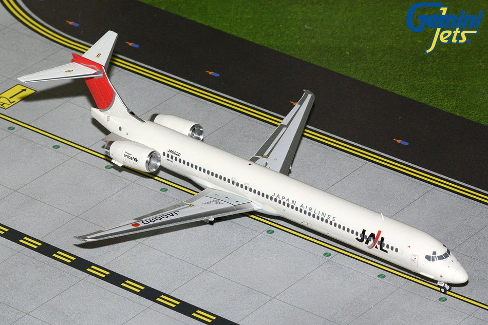 Gemini Jets Japan Airlines MD-90 Diecast - JA002D - 1/200 - G2JAL1330