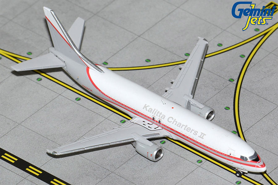 Gemini Jets Kalitta Charters II Boeing 737-400 (SF) N405CK 1:400 Diecast Aircraft GJKFS1958