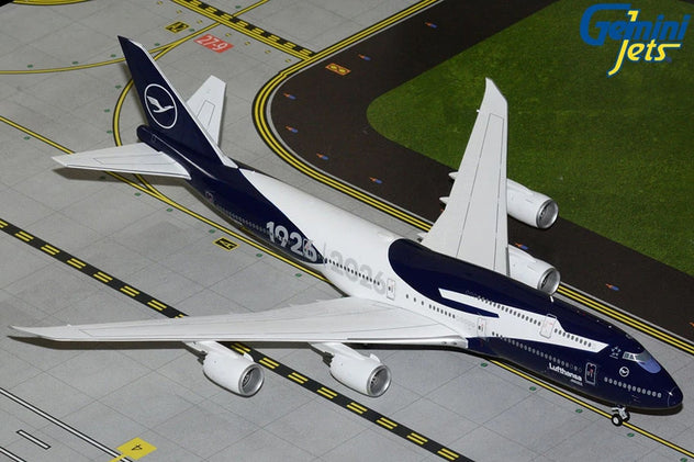 Gemini Jets Lufthansa Boeing 747-8 Centennial D-ABYN 1/200 Diecast Model Aircraft - G2DLH1513