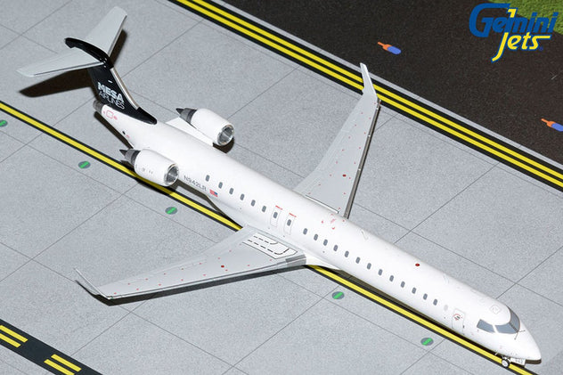 Gemini Jets MESA Airlines CRJ-900ER 1:200 Diecast Model Aircraft - N942LR - G2ASH1186