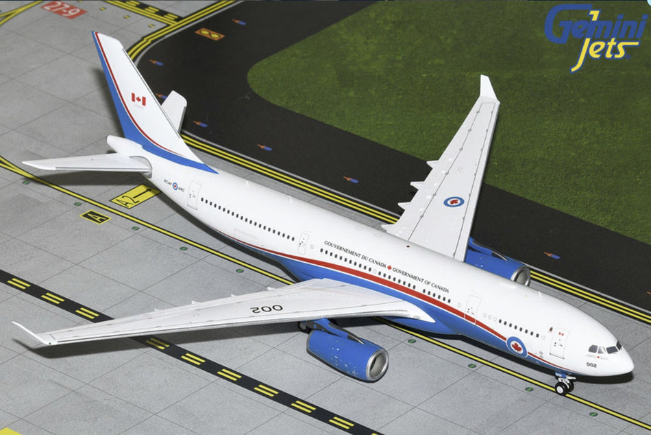 Gemini Jets Royal Canadian Air Force CC-300 Husky (A330-200) Diecast-330002- 1/200 - G2CAF1275