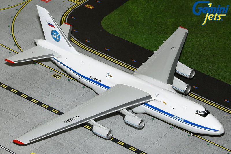 Gemini Jets Russian Federation Air Force Antonov AN-124-100 Diecast - RA-82035 - 1/200 - G2TTF1080