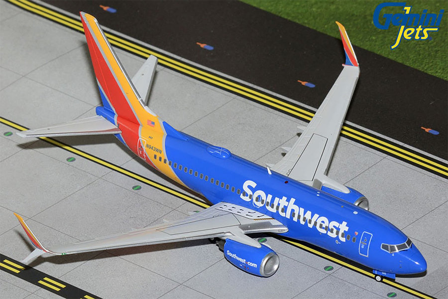 Gemini Jets Southwest Boeing 737-700S N943WN 1/200 Diecast Model Aircraft G2SWA1350
