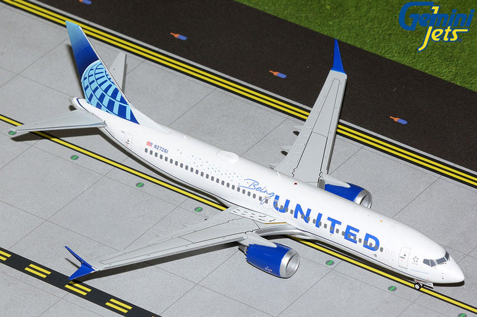 Gemini Jets United Airlines Boeing 737 Max 8 'Being United Livery' Diecast - N27261 - 1/200 - G2UAL1086