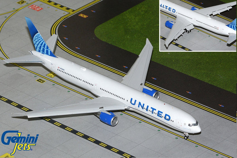 Gemini Jets United Airlines Boeing 767-400ER Flaps Down Diecast - N76064 - 1/200 - G2UAL1445F