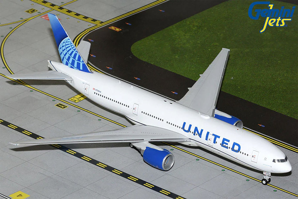 Gemini Jets United Airlines Boeing 777-200ER Diecast - N798UA - 1/200 - G2UAL1260