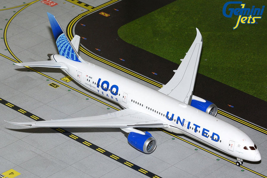 Gemini Jets United Airlines Boeing 787-9 '100 Years' 1:200 Diecast Model Aircraft - G2UAL1258