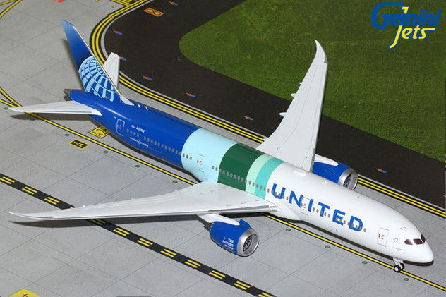 Gemini Jets United Airlines Boeing 787-9 'Future Is SAF' 1:200 Diecast Aircraft - G2UAL1395