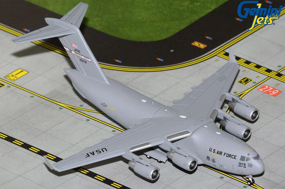 Gemini Jets USAF C-17 Globemater III Wright-Patterson AFB '00-0178' Diecast Scale Model - 1/400 - GMUSA146