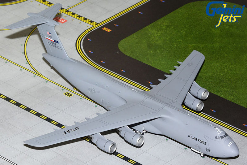Gemini Jets USAF C-5M Super Galaxy Lackland AFB '85-0009' Diecast Scale Model - 1/200 - G2AFO1135