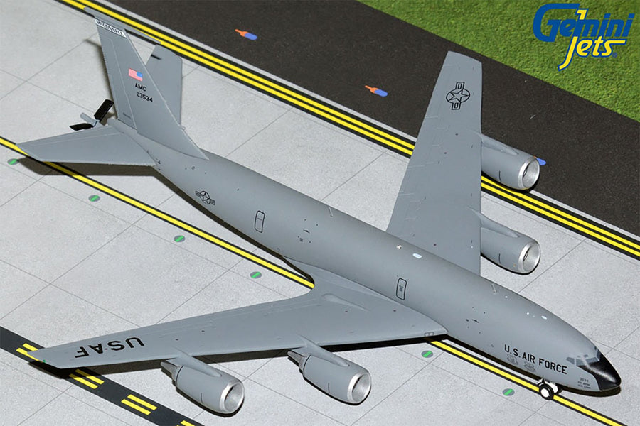Gemini Jets USAF KC-135RT McConnell AFB '62-3534' 1:200 Diecast Model Aircraft - G2AFO1092