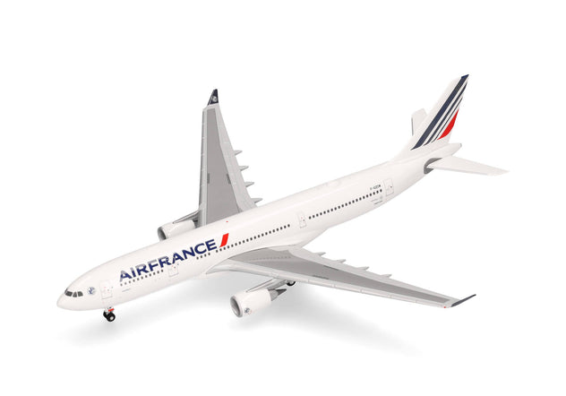 Herpa Air France Airbus A330-200 Valencay 1:200 Plastic Model Aircraft F-GZCM