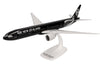 Herpa Air New Zealand Boeing 777-300ER Plastic Model - ZK-OKQ - 1/200
