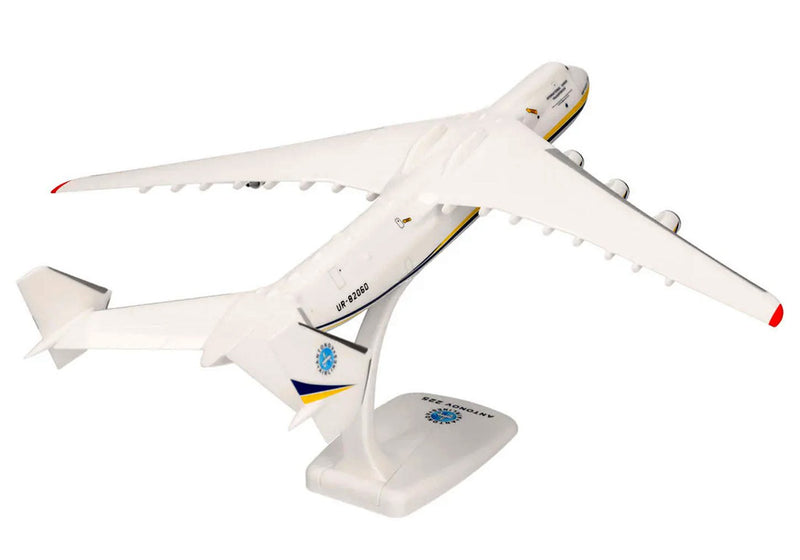 Herpa Air New Zealand Boeing 777-300ER Plastic Model - ZK-OKQ - 1/200