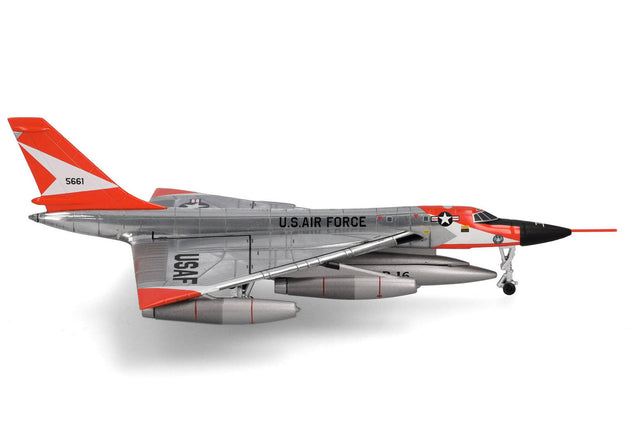 Herpa Convair XB-58 Hustler 'Mach-in-Boid' USAF 1/200 Diecast Model Aircraft - HE573160