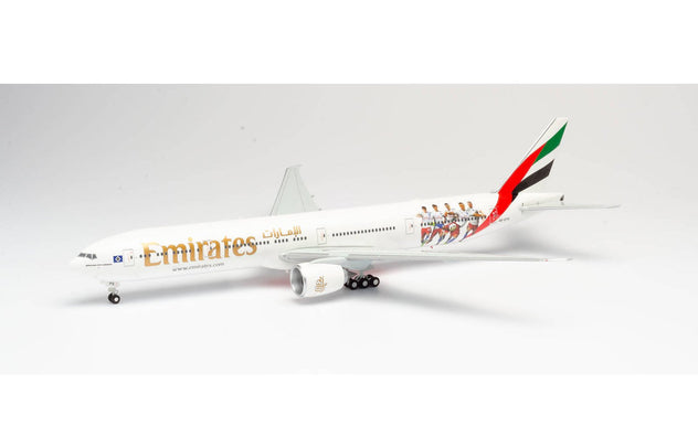 Herpa Wings Emirates Boeing 777-300ER "Hamburger SV" 1:200 Diecast Model Aircraft - A6-EPS