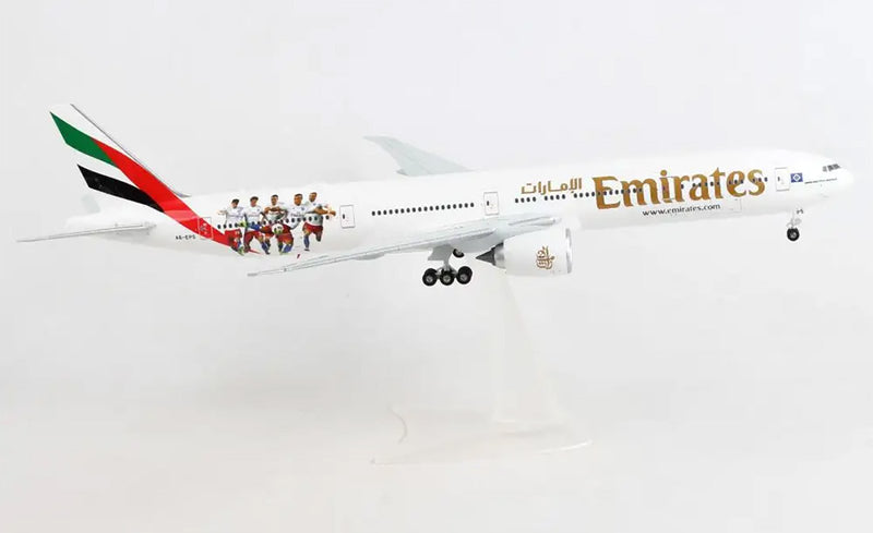 Herpa Emirates Boeing 777-300ER "Hamburger SV" Livery Plastic Model - A6-EPS - 1/200