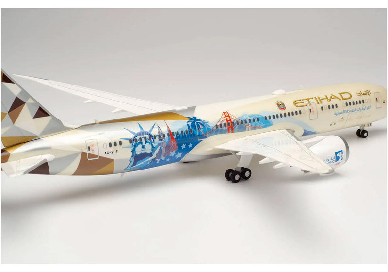 Herpa Etihad Boeing 787-9 "Choose the USA" Livery Plastic Model - A6-BLE - 1/200