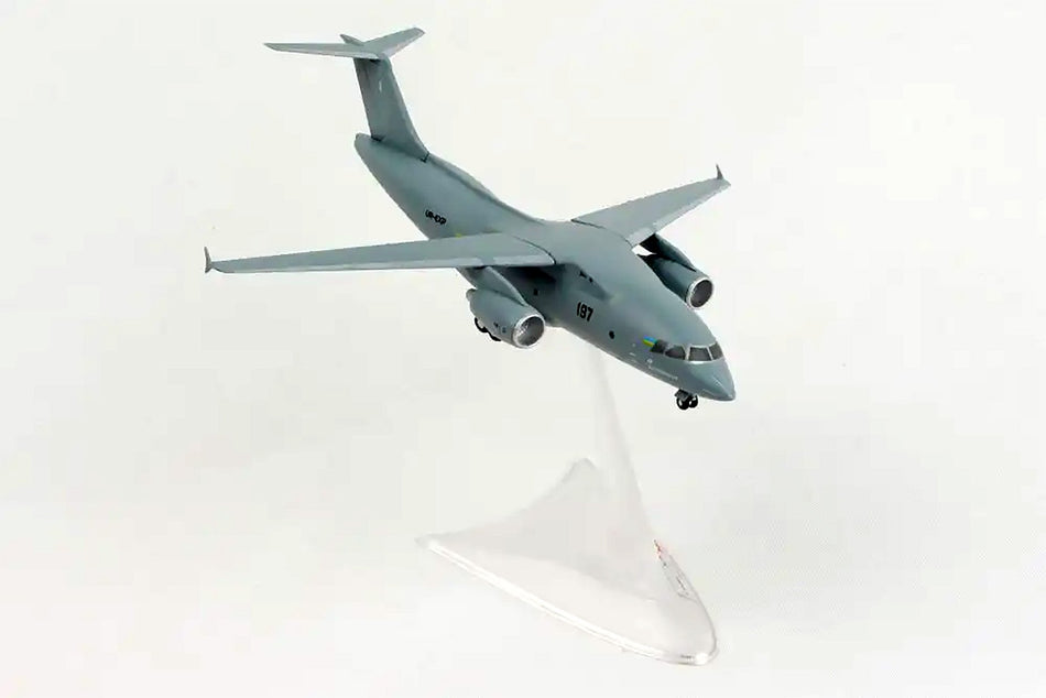 Herpa Silk Way Airlines Antonov AN-178 Plastic Model - UR-EXP - 1/200