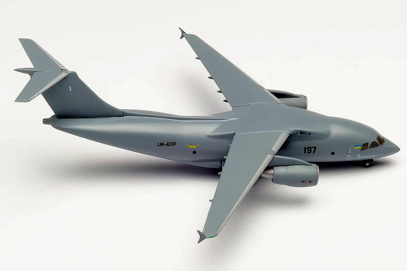 Herpa Silk Way Airlines Antonov AN-178 Plastic Model - UR-EXP - 1/200