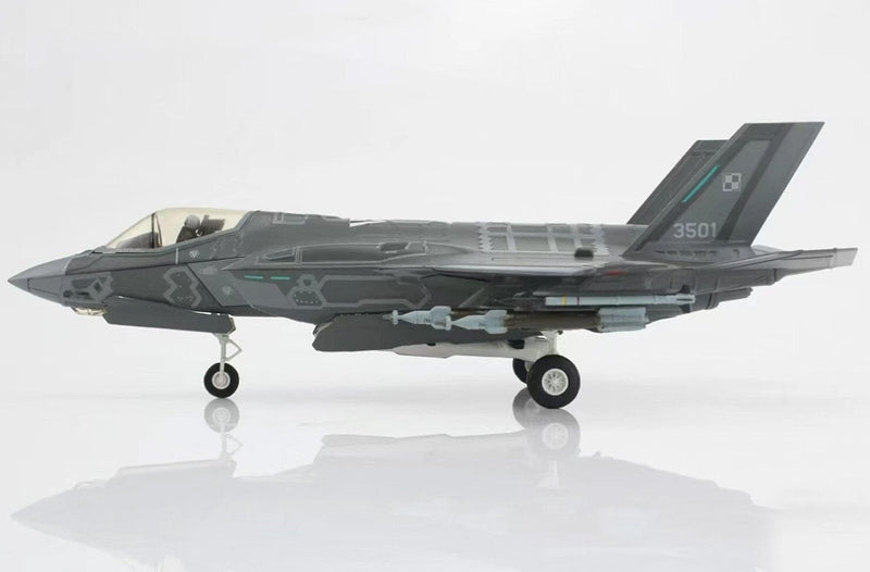 Hobbymaster HA4444 - F-35A "Husarz" 3501, Polish Air Force, 2024 Diecast Scale Model - 1/72