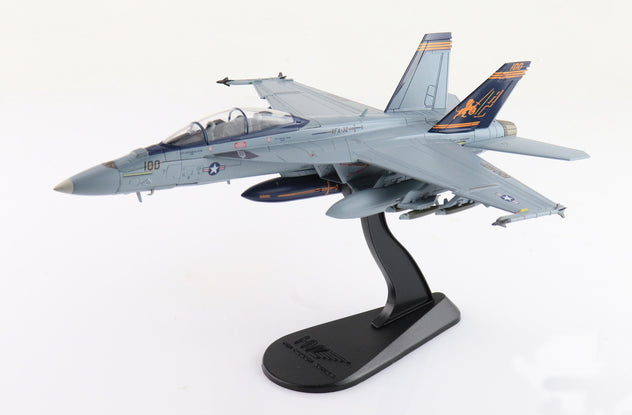 Hobby Master HA5137 F/A-18F Super Hornet "Fighting Swordsmen" 1:72 Diecast Model Aircraft