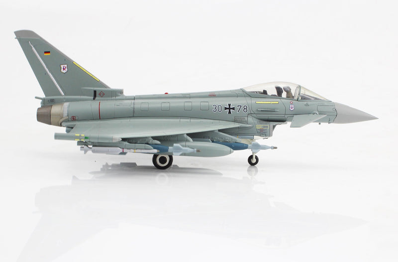 Hobbymaster HA6727 - Tornado GR. 4 “RAF 100 Years” ZA554, RAF Marham, 2018 Diecast Scale Model 1/72