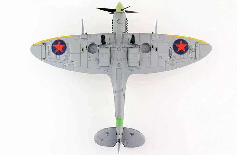 Hobbymaster HA8324 - Spitfire MK.IX "Russian Spitfire" PT87 England 2020 Diecast Scale Model - 1/48