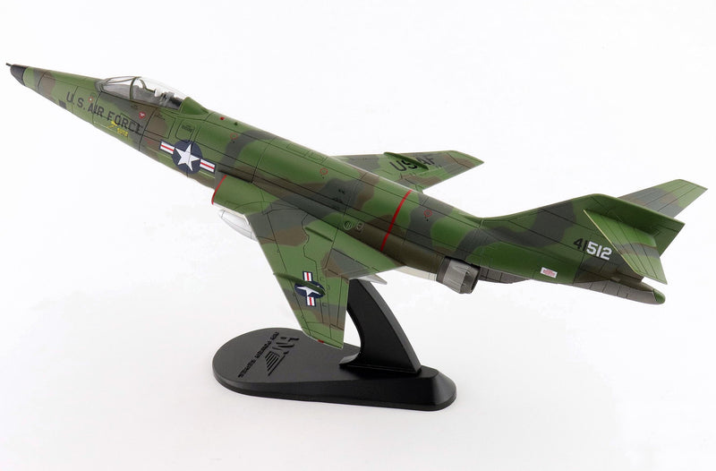 Hobbymaster HA9305 - McDonnell RF-101A Voodoo USAF 363rd TRW,Udorn RTAFB, Thailand, 1965 Diecast Scale Model -  1/72