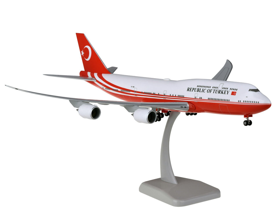 Hogan Turkey Government Boeing 747-8 Plastic Model - TC-TRK - 1/200